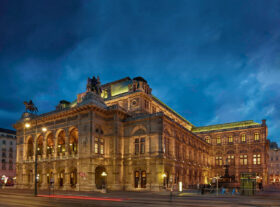 Wiener Staatsoper investiert in Robe FORTE Moving Lights mit HCF Engines