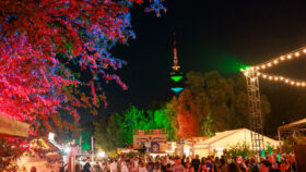 Münchner Tollwood Festival mit über 270 GLP Scheinwerfern